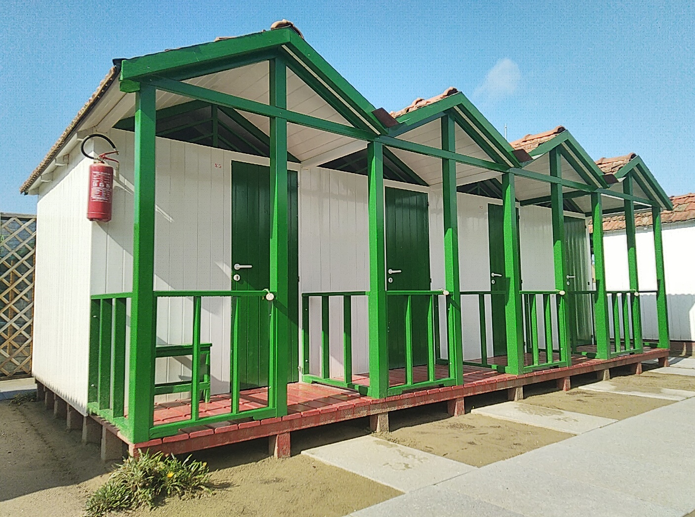 Cabine balneari in legno per stabilimenti balneari e spiagge
