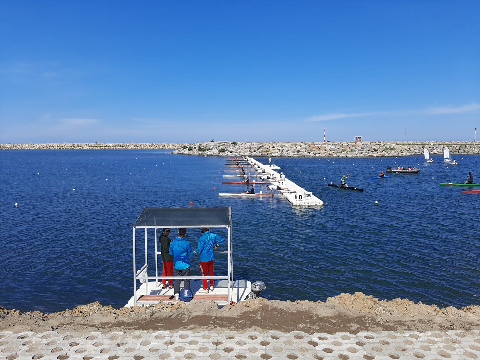 Piattaforme galleggianti per giuria e partenze gare canottaggio