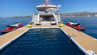 piscina galleggiante gonfiabile per yacht